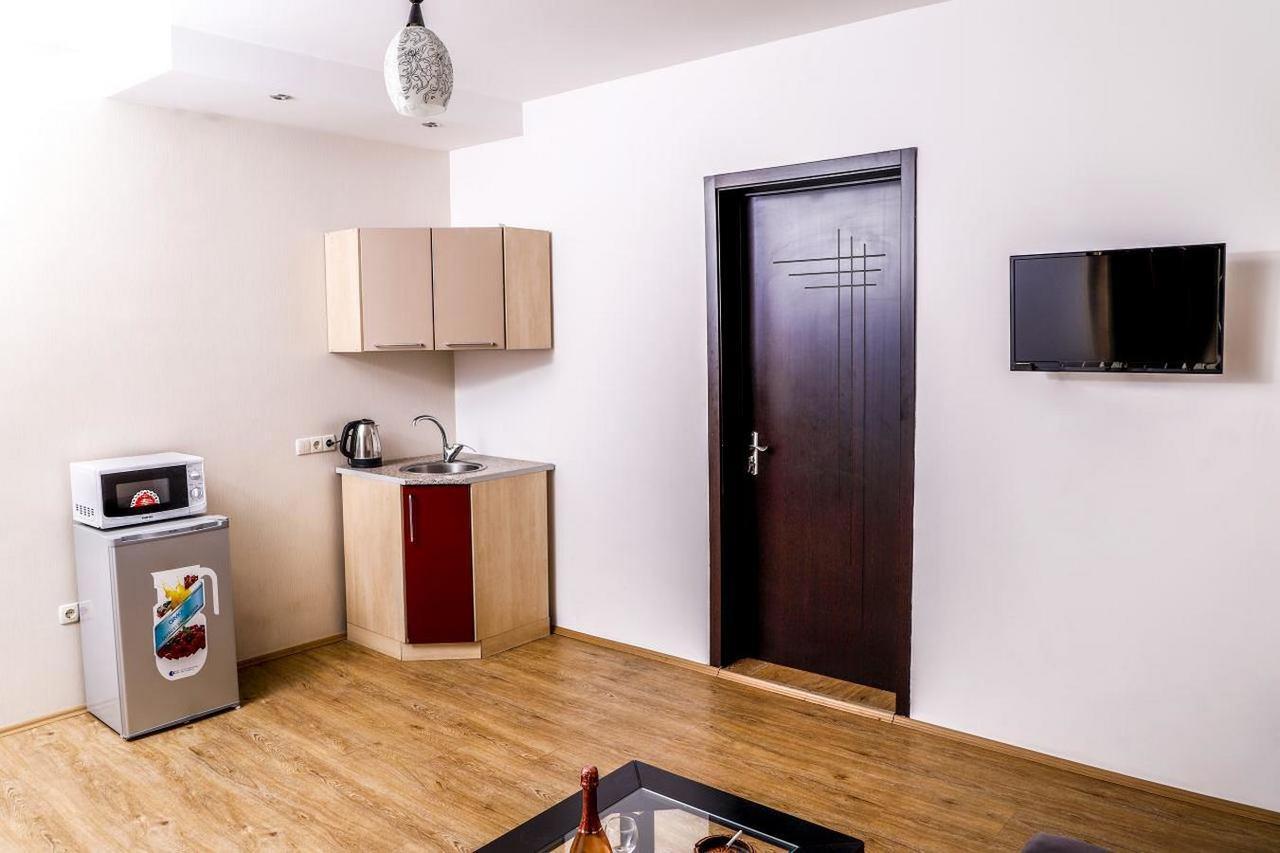 Hotel Monaco Tbilisi Bagian luar foto