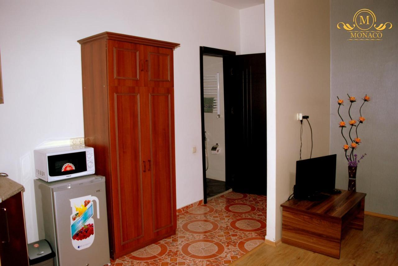 Hotel Monaco Tbilisi Bagian luar foto