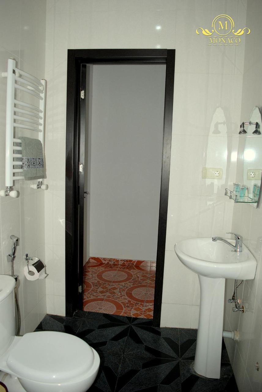 Hotel Monaco Tbilisi Bagian luar foto
