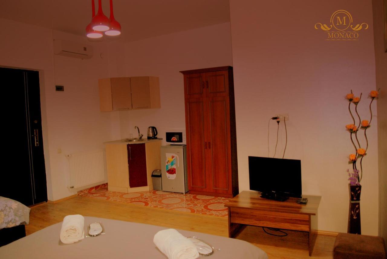 Hotel Monaco Tbilisi Bagian luar foto
