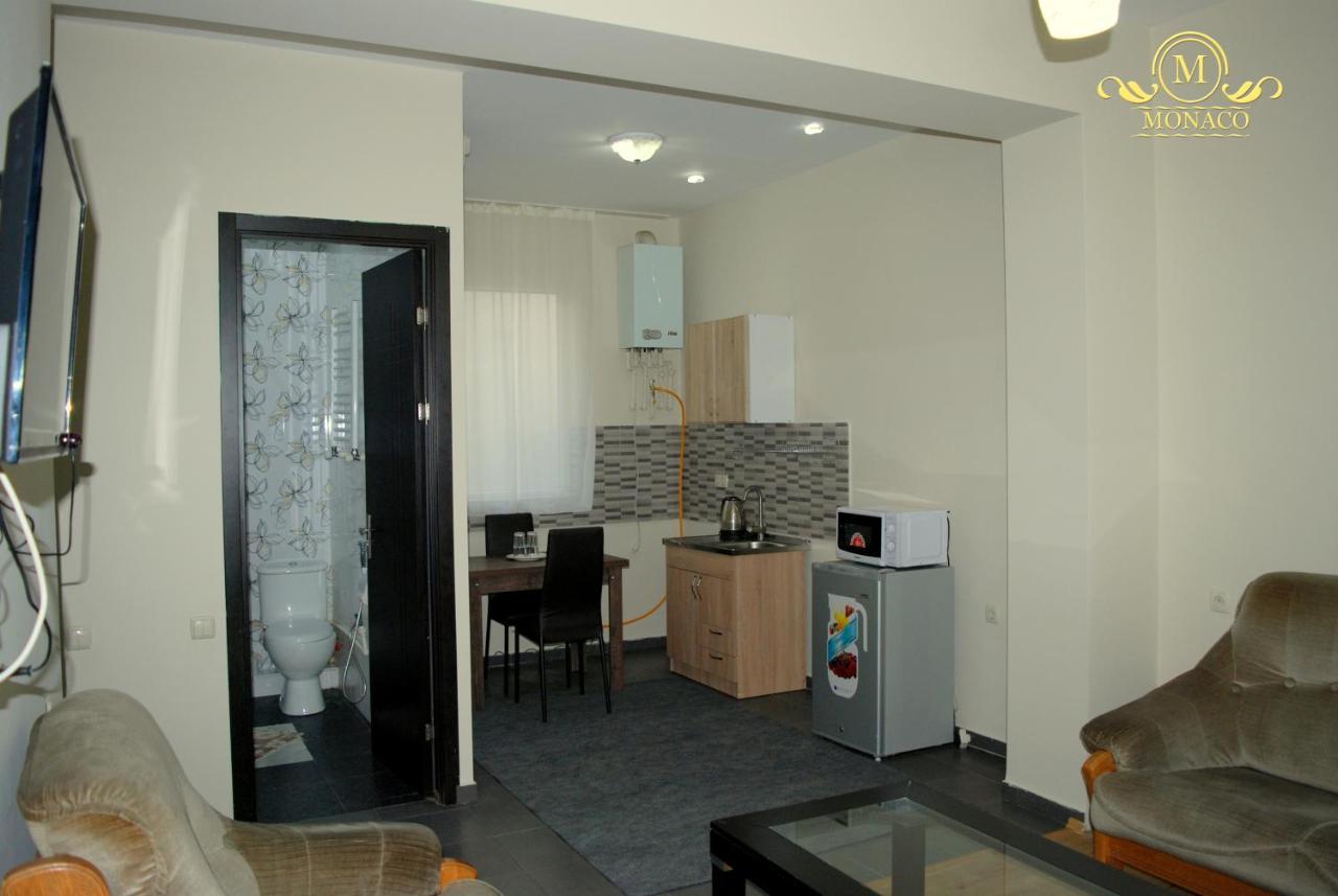 Hotel Monaco Tbilisi Bagian luar foto