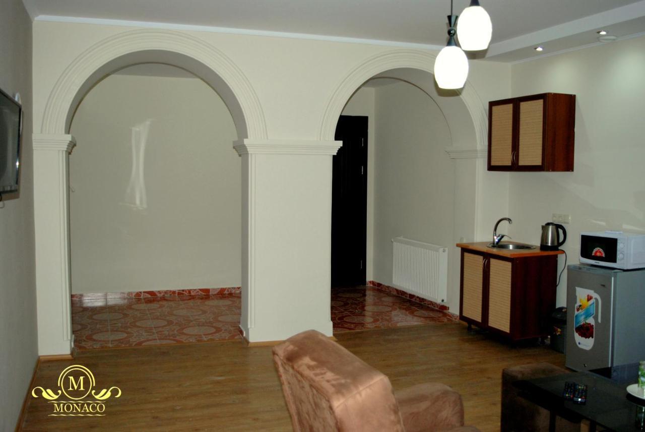 Hotel Monaco Tbilisi Bagian luar foto