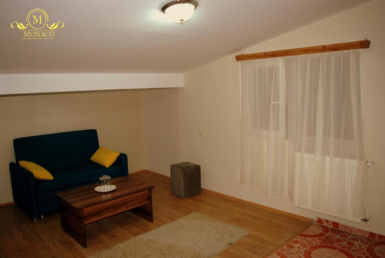 Hotel Monaco Tbilisi Bagian luar foto